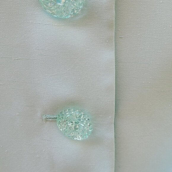 Le Suit - Picture 4 of 4